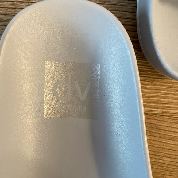 DV Dolce Vita Paddy Woven Footbed Sandal - Picture 10 of 11